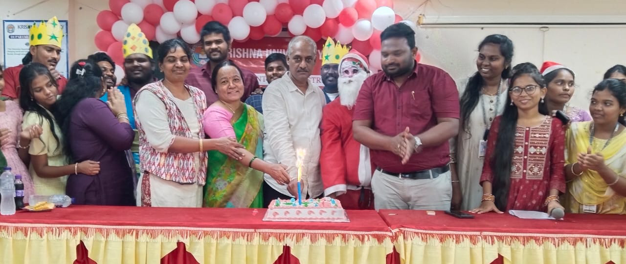 కృష్ణా యూనివర్సిటీ లో సెమీ క్రిస్మస్ వేడుకలు