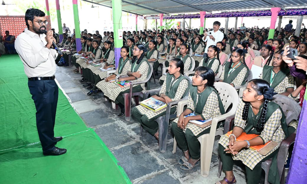 10వ తరగతి విద్యార్థులకు ఒకరోజు శిక్షణా కార్యక్రమం