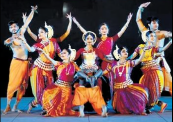 ఆంధ్ర నాట్యానికి పర్యాయపదంలా స్వరనర్తన