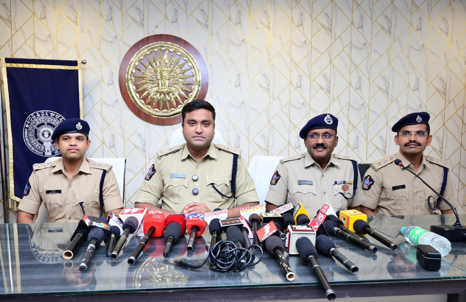 మైనర్ బాలిక పై అత్యాచారం చేసిన నిందితుడికి జీవిత ఖైదు