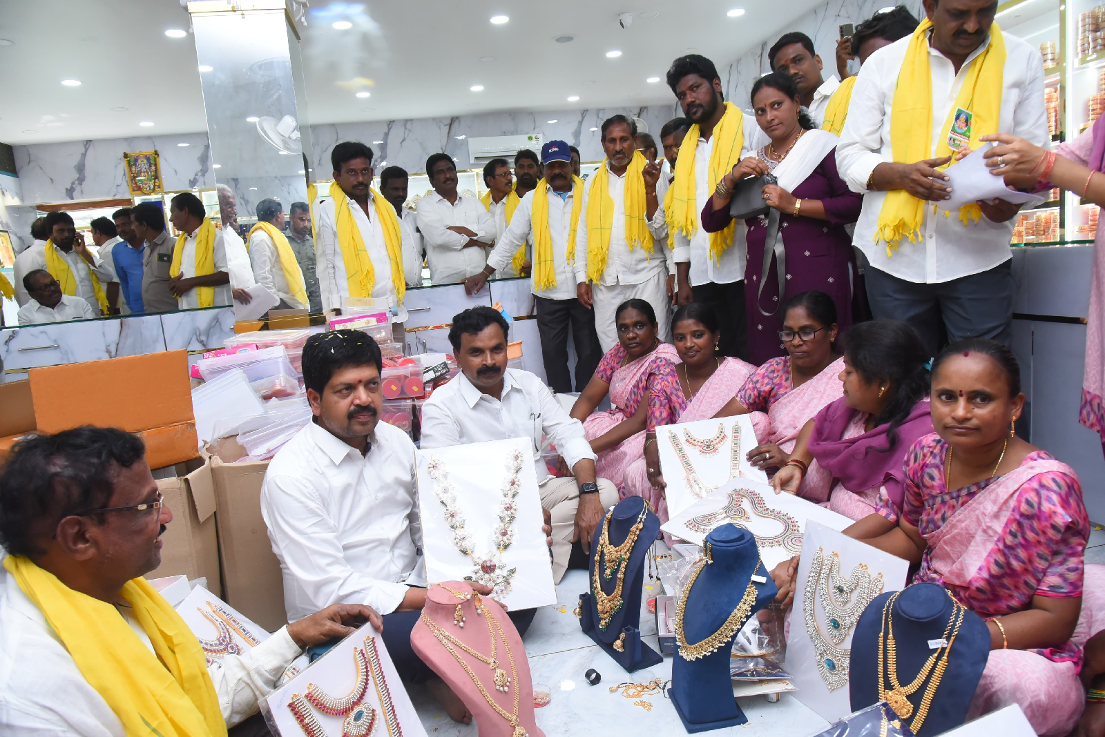 అభివృద్ధికి ప్రతీకగా బందరును తీర్చిదిద్దుతా