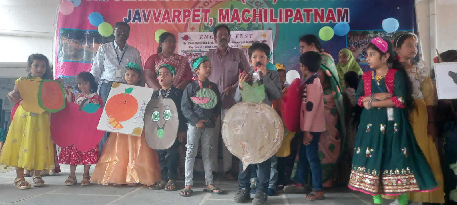 సైన్స్ ఎగ్జిబిషన్లతో నగరంలో ఘనంగా సైన్స్ డే