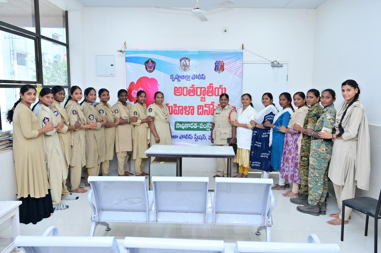 ఆరోగ్యవంతమైన మహిళతోనే సమాజాభివృద్ధి సాధ్యం – ఏ ఆర్ అడిషనల్ ఎస్పీ బి. సత్యనారాయణ