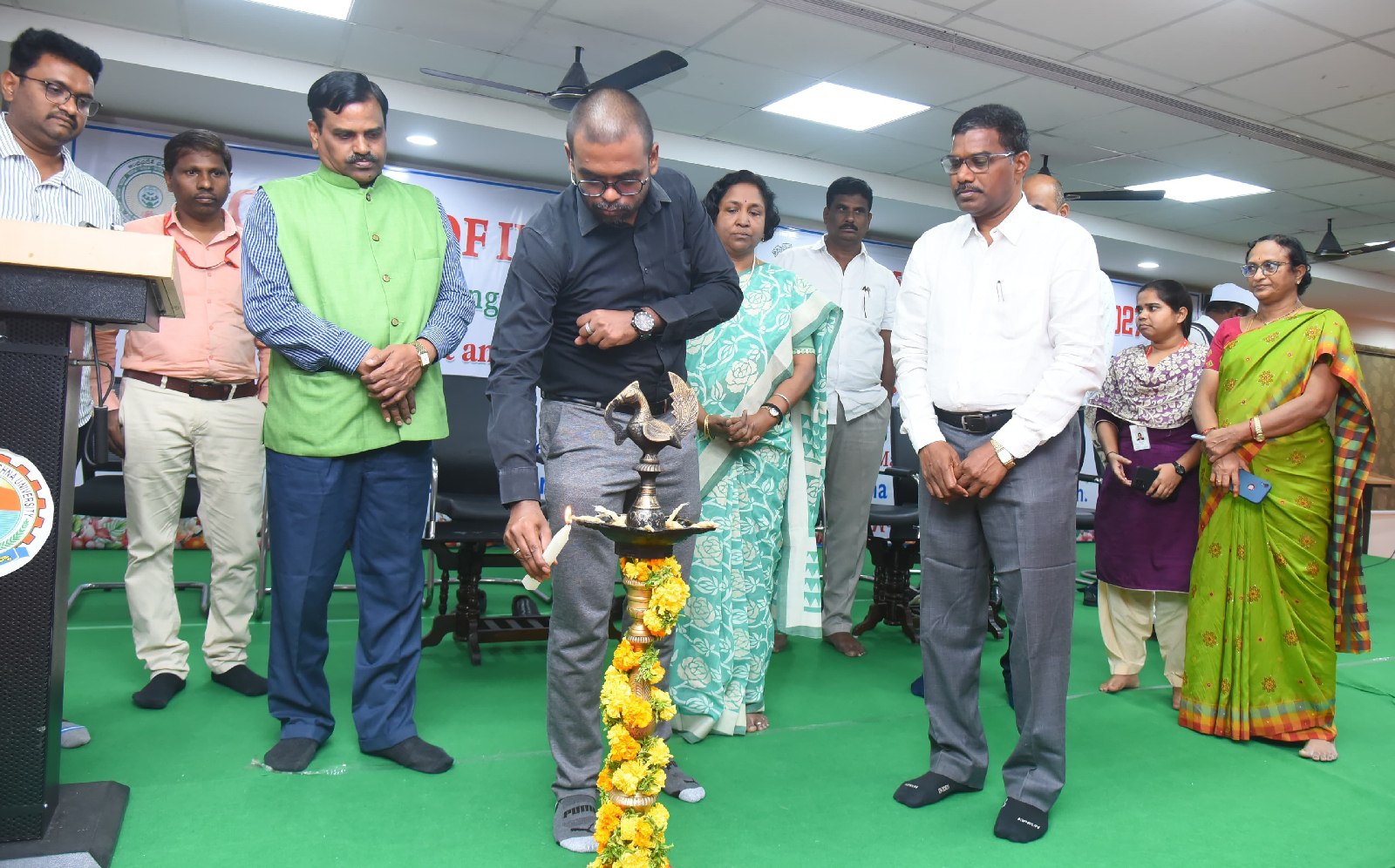 మే 1 వ తేదీ నుండి ఇండ్ల జాబితా, గణన కార్యక్రమాన్ని సజావుగా చేపట్టాలి : జిల్లా కలెక్టర్ డీకే బాలాజీ