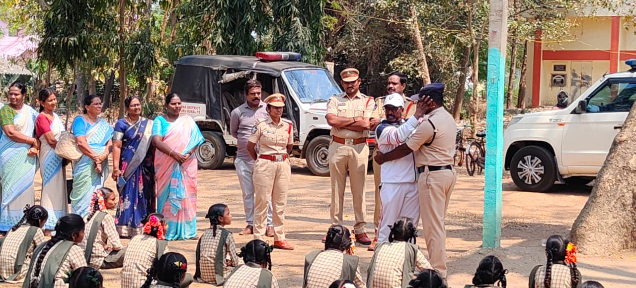 ఆత్మవిశ్వాసం సడలిన రోజే అపజయం మనల్ని ఆవహిస్తోంది – అడిషనల్ ఎస్పీ అడ్మిన్ వి.వి.నాయుడు