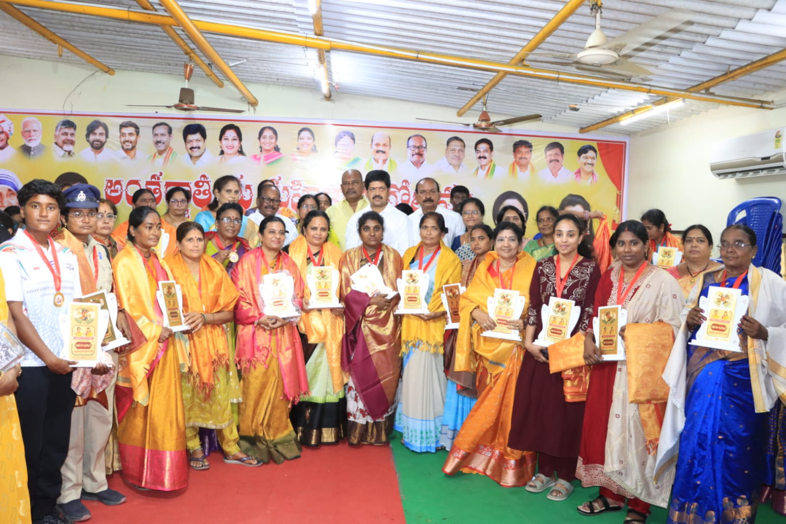 తెలుగుదేశం పార్టీ కార్యాలయం లో ఘనంగా అంతర్జాతీయ మహిళా దినోత్సవ వేడుకలు