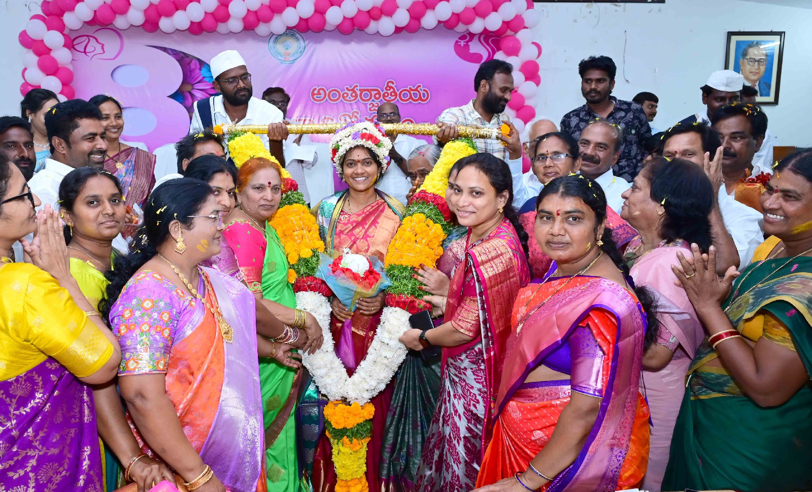 జిల్లా పరిషత్ చైర్ పర్సన్ శ్రీమతి ఉప్పాల హారిక కు సన్మానం