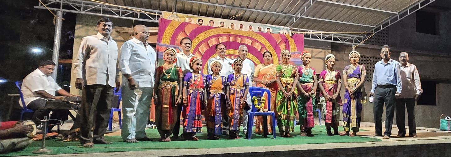 కళలను కళాకారులను కాపాడుకోవాలి… మాజీ మున్సిపల్ చైర్మన్ మోటమర్రి