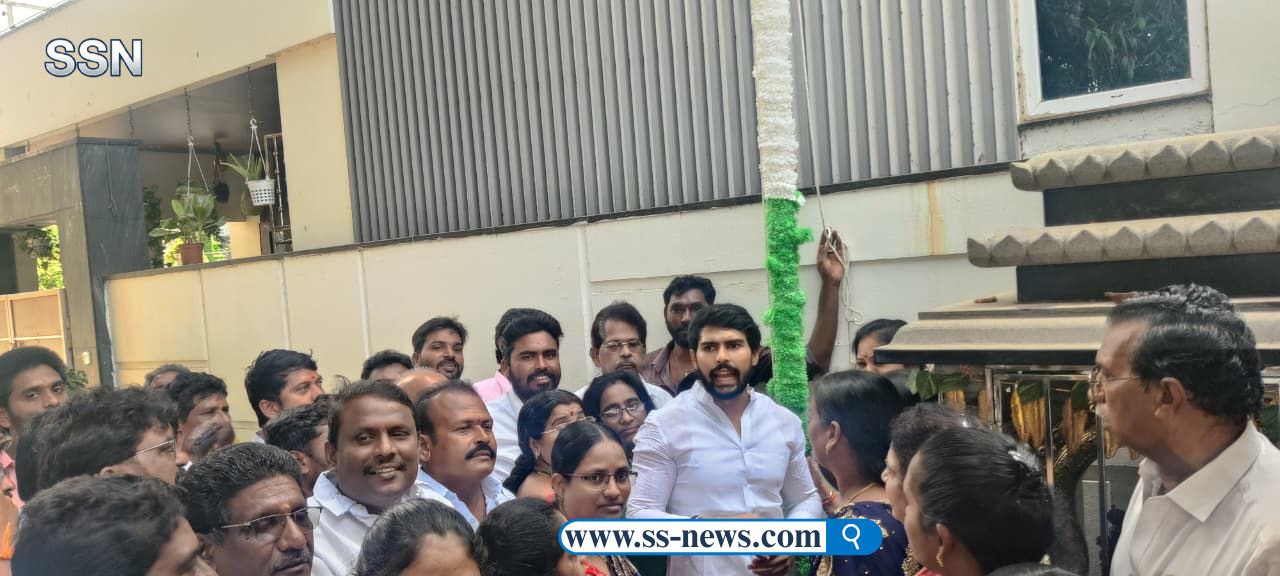 పేర్ని కిట్టు ఆధ్వర్యంలో వైసీపీ ఆవిర్భావ దినోత్సవం