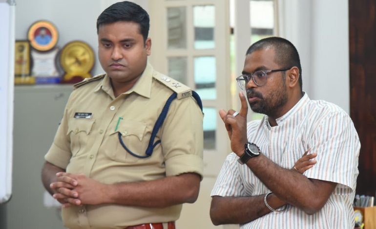 పాఠశాలలు, కళాశాలలు, ప్రభుత్వ సంక్షేమ వసతి గృహాలలో వ్యవహార శైలిపై అవగాహన : జిల్లా కలెక్టర్ డీకే బాలాజీ