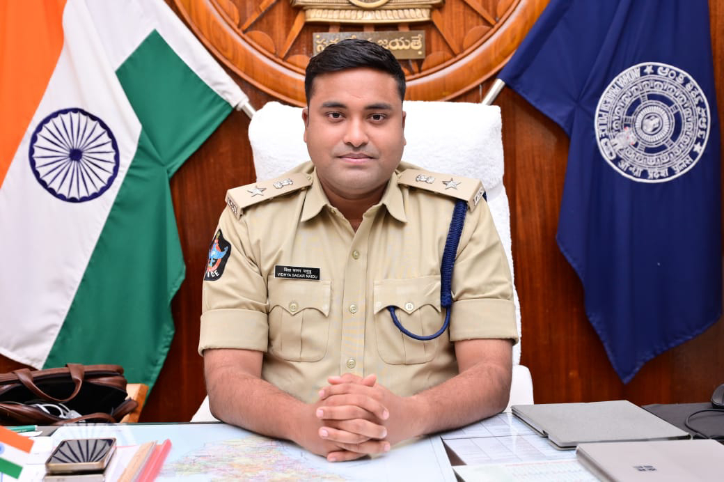 దొంగ పై పిడి యాక్ట్ తో చెక్ …. కృష్ణాజిల్లా పోలీసులు