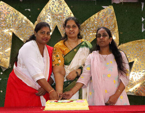 సందడిగా నూతన సంవత్సర వేడుకలు