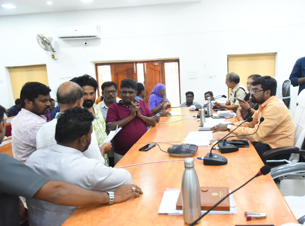 మీకోసం అర్జీలను సత్వరమే పరిష్కరించాలి…. జిల్లా కలెక్టరు డీకే బాలాజీ