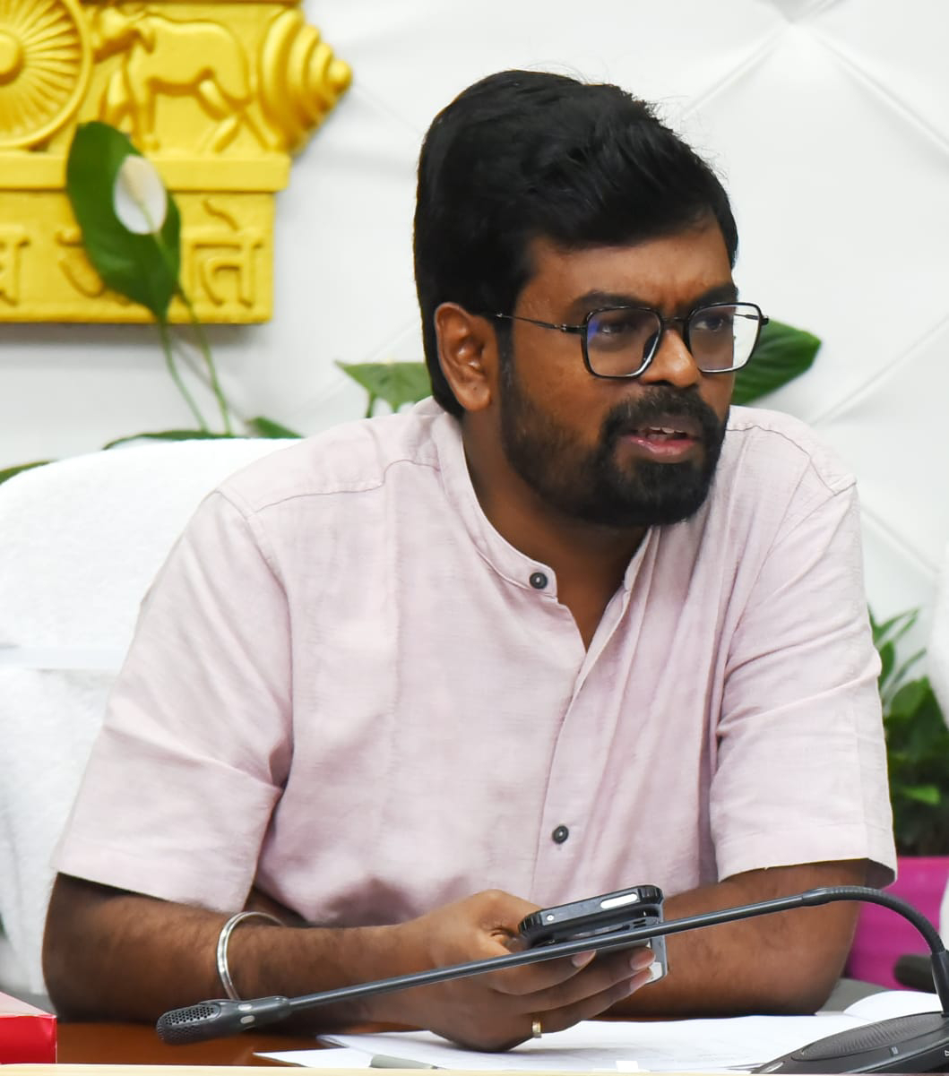 జిల్లాలో పారిశ్రామిక పార్కుల ఏర్పాటుకు చర్యలు –– జిల్లా కలెక్టర్