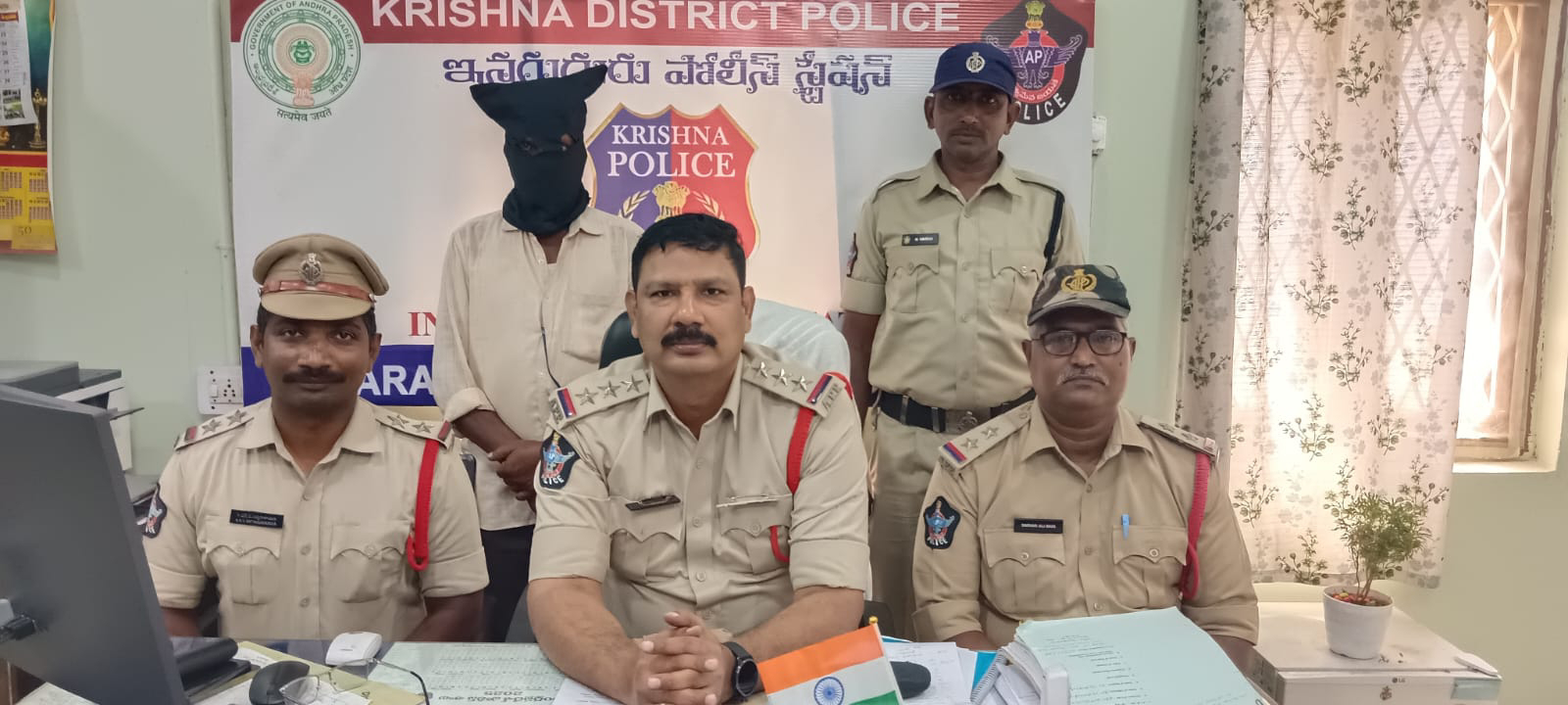 హత్యను ప్రమాదముగా చిత్రీకరణ – హత్యగా నిర్ధారించిన పోలీసులు… నిందితుడు అరెస్ట్