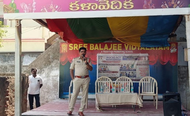 ప్రతి విద్యార్థి తనకు గల రక్షణ చట్టాలపై అవగాహన కలిగి ఉండాలి – సీఐ ఆర్ పేట