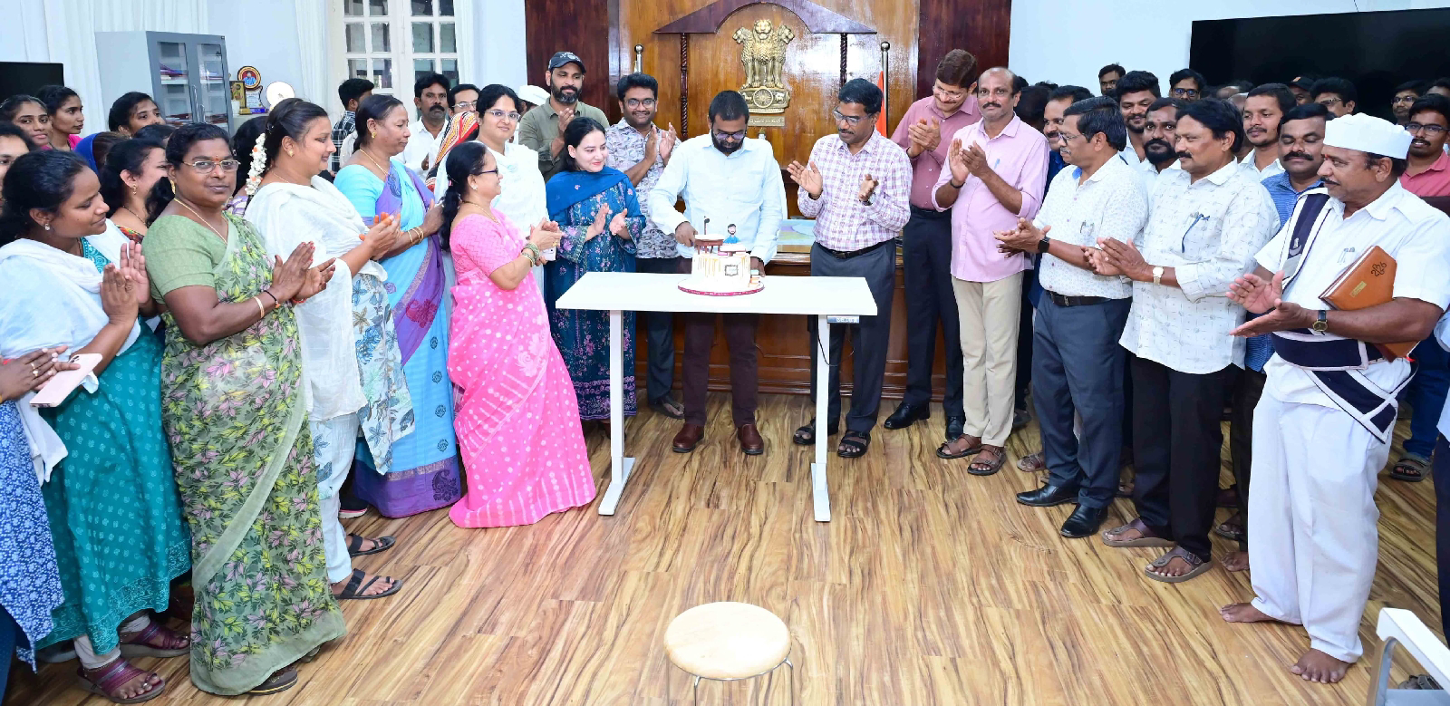 కృష్ణా జిల్లా కలెక్టర్ గా రెండు సంవత్సరాలు పూర్తి చేసుకున్న డీకే బాలాజికి అభినందనలు