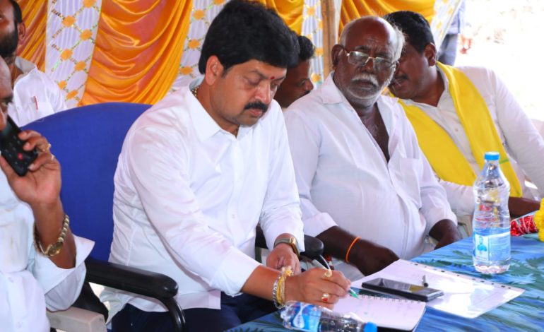 మచిలీపట్నం రూరల్ మండలంలో రెండో రోజు మంత్రి కొల్లు రవీంద్ర గ్రామ సందర్శన