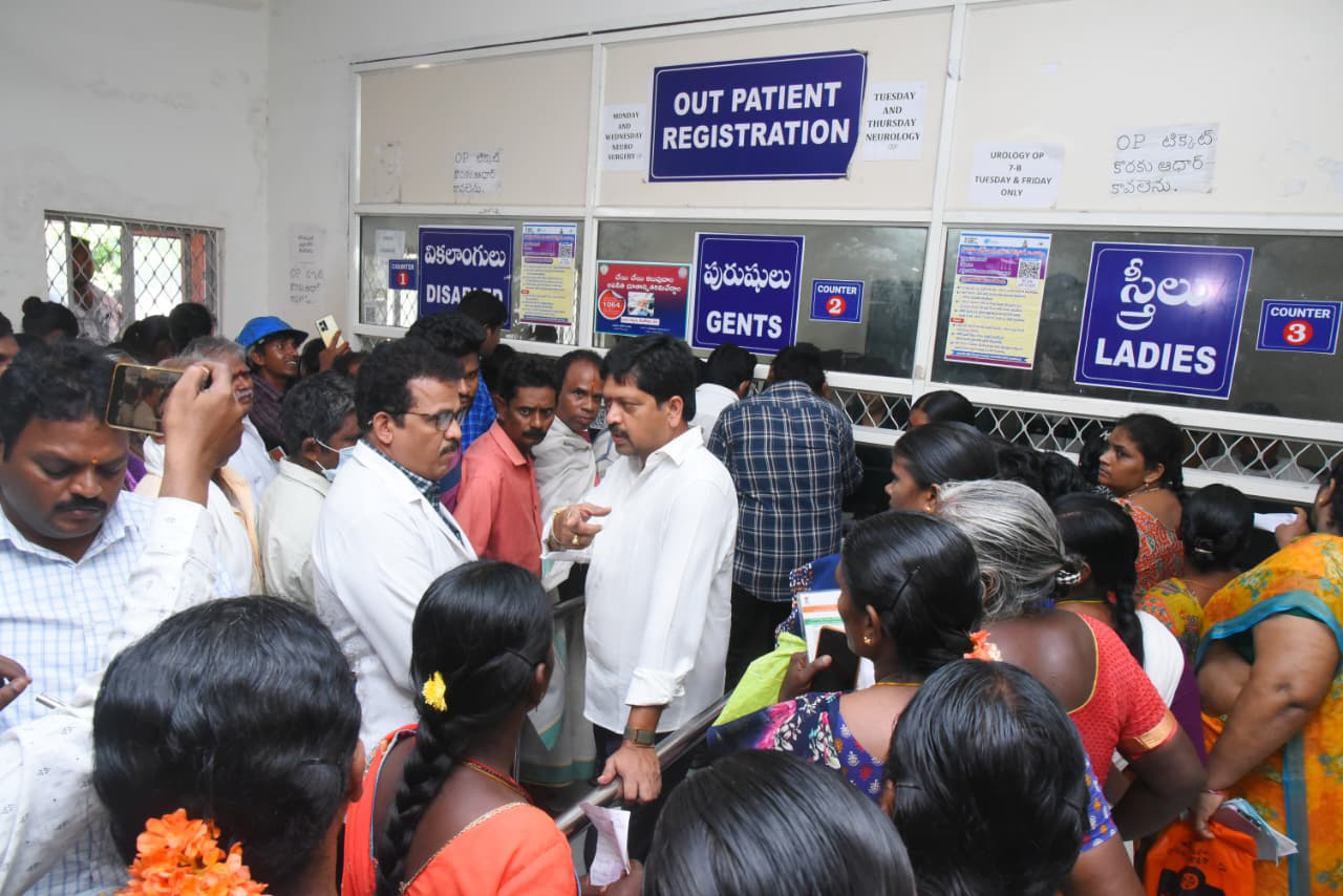 ప్రజల ఆరోగ్యం కోసం కూటమి ప్రభుత్వం చిత్తశుద్ధితో పనిచేస్తోంది…. మంత్రి కొల్లు రవీంద్ర