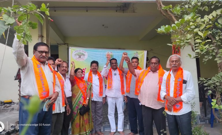 మత గ్రంథాలను అవమానించినందుకు ప్రకాష్ రాజ్ పై చర్యలు తీసుకోవాలి