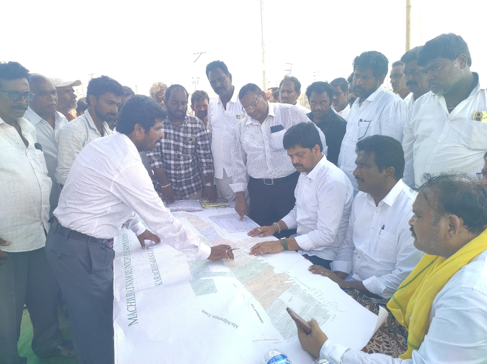 కరగ్రహారం హౌసింగ్ లేఔట్ అభివృద్ధికి చర్యలు: మంత్రి కొల్లు రవీంద్ర