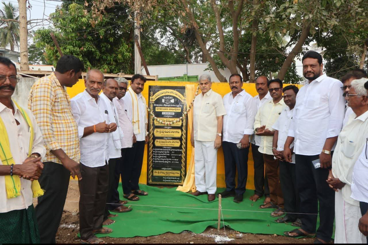 దేవరపల్లి గ్రామంలో పిఎసిఎస్ భవన నిర్మాణానికి శంకుస్థాపన