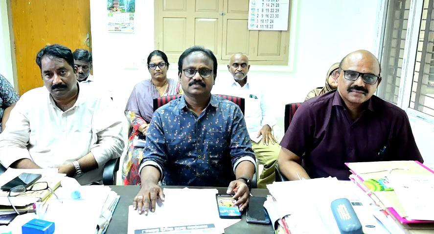 ఆర్&బీ, పబ్లిక్ హెల్త్, డ్రైనేజీ, మున్సిపల్ అధికారులు ఉమ్మడిగా మీడియా సమావేశం