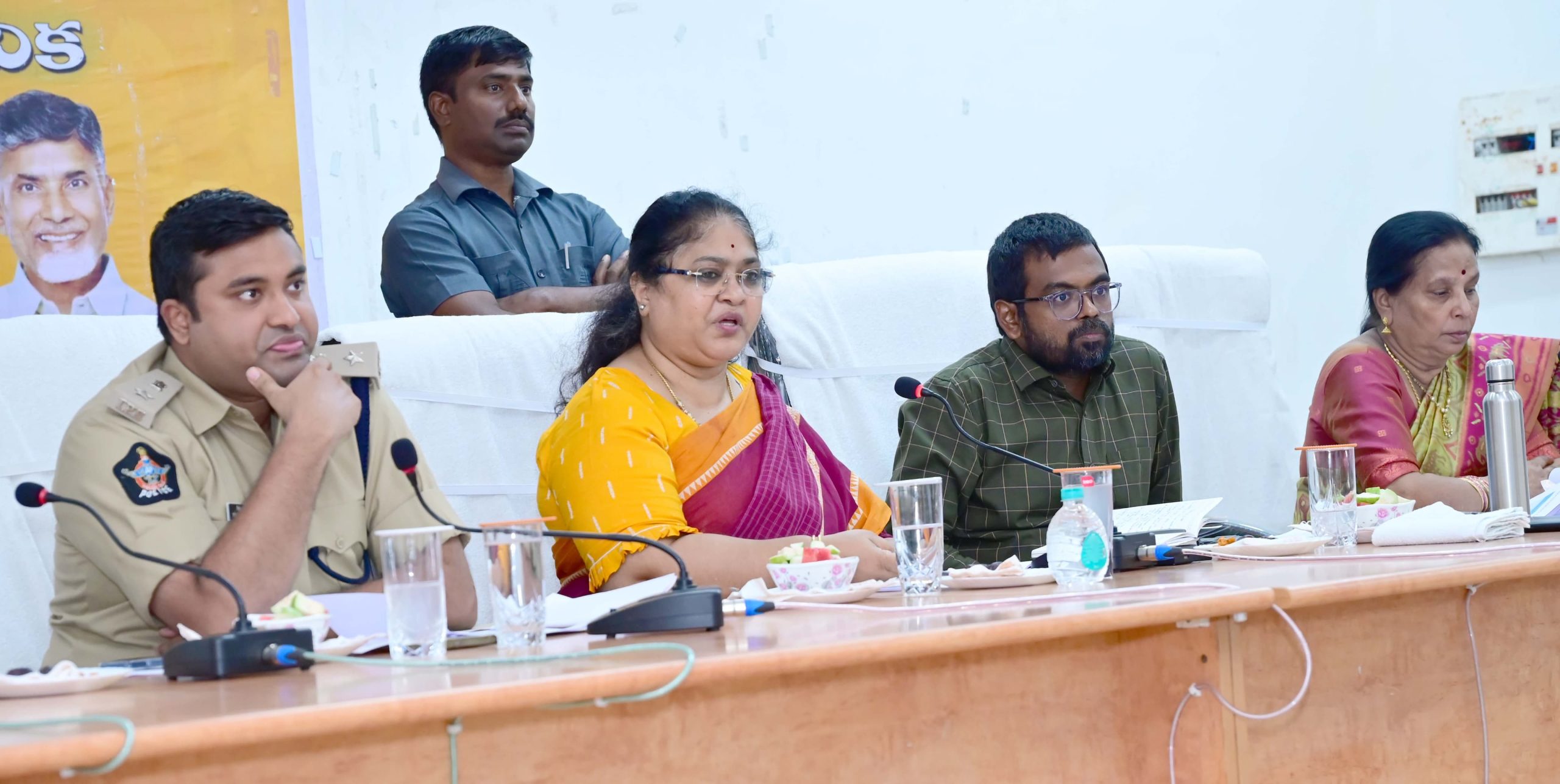 రాష్ట్ర స్త్రీ శిశు సంక్షేమ శాఖ కార్యదర్శి సూర్యకుమారి కృష్ణా జిల్లా సమీక్ష