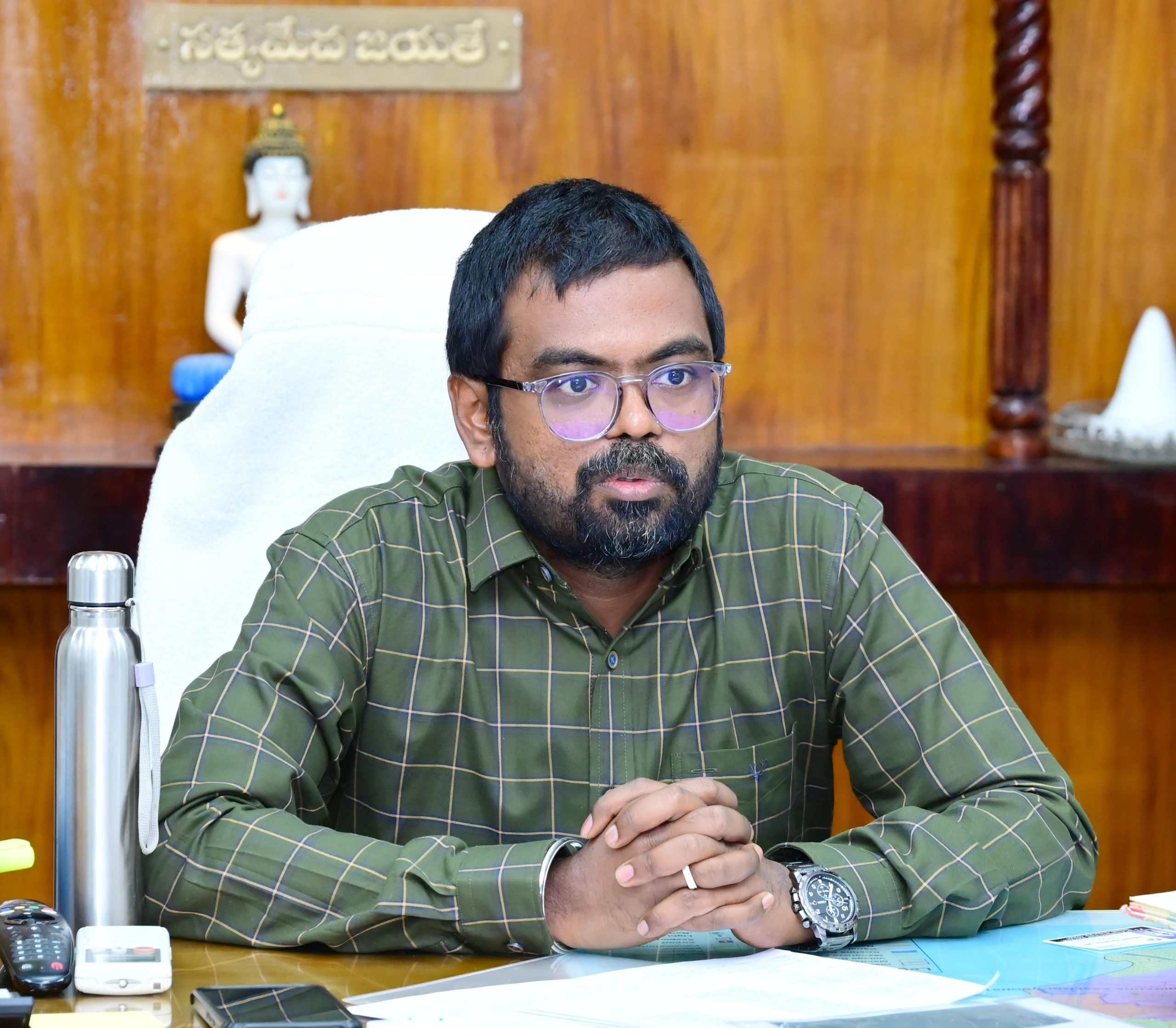 దుబాయ్, ఇజ్రాయెల్ లో ఉపాధి అవకాశాలు