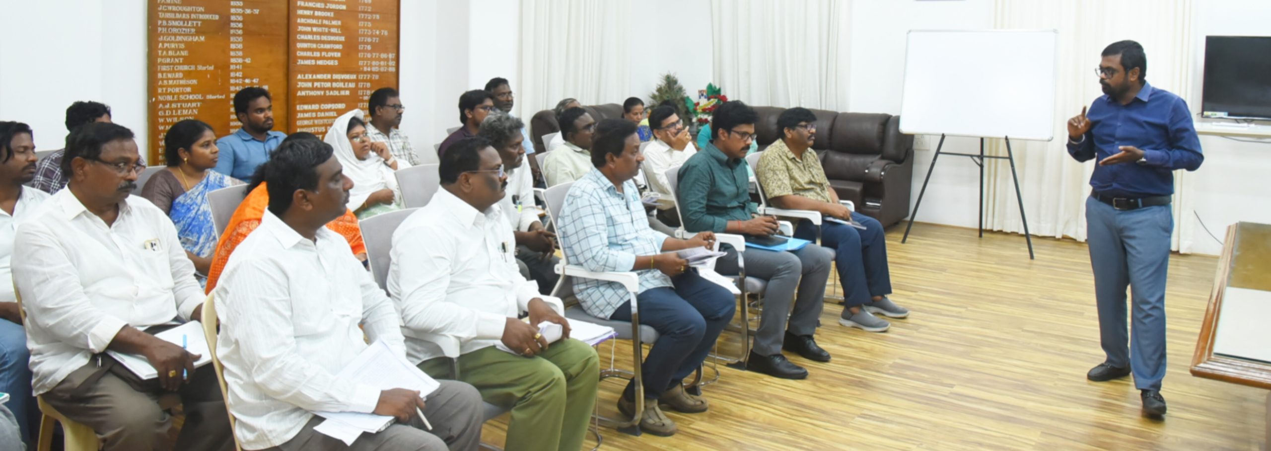 జలజీవన్ మిషన్, పబ్లిక్ టాయిలెట్ల నిర్మాణ పనులు వేగవంతం చేయాలి : జిల్లా కలెక్టర్ డీకే బాలాజి