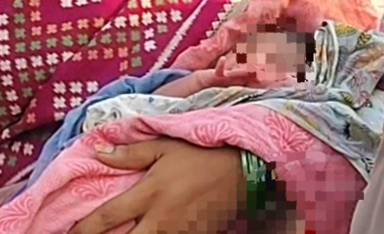 “అమ్మ” అంటూ ఏడ్చిన మూడేళ్ల పాప…పక్కనే తెలియని నిద్రలో ఒక్కరోజు పసికందు