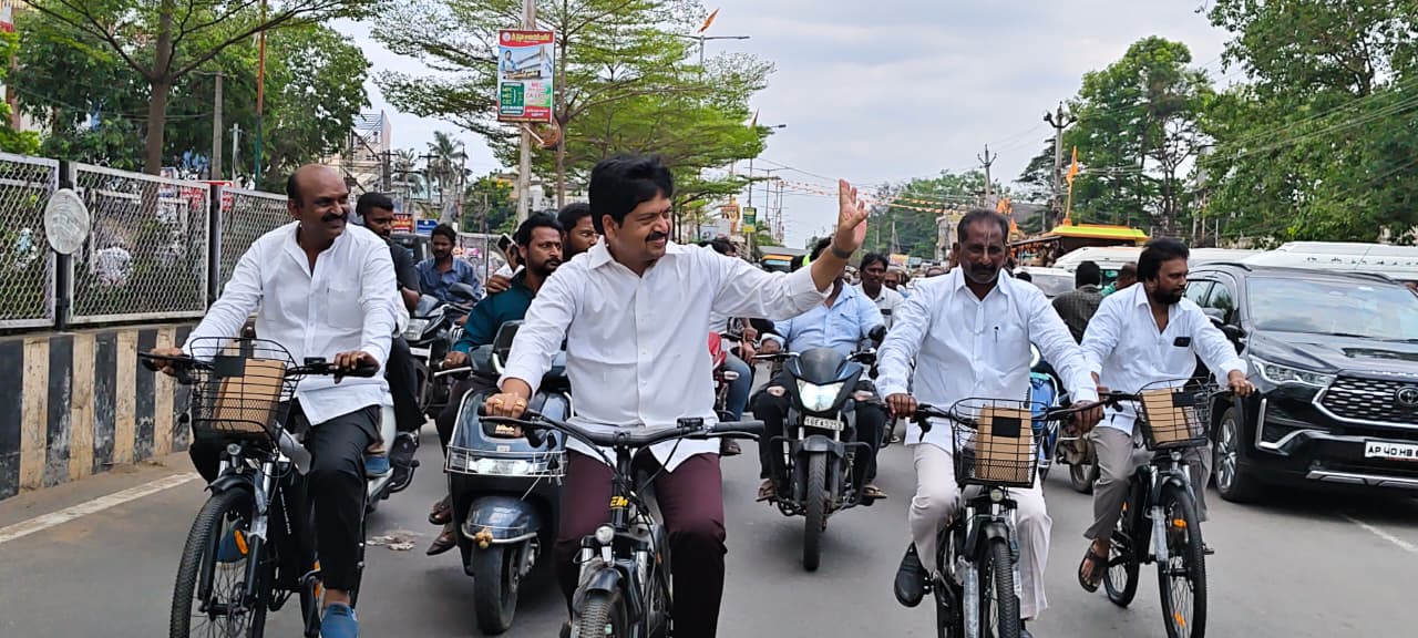 ఇంధన పొదుపులో భాగంగా నో వెహికిల్ డే