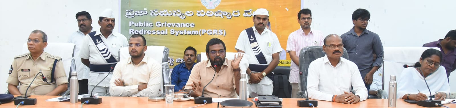 కలెక్టరేట్ మీకోసంలో మొత్తం 135 అర్జీలు