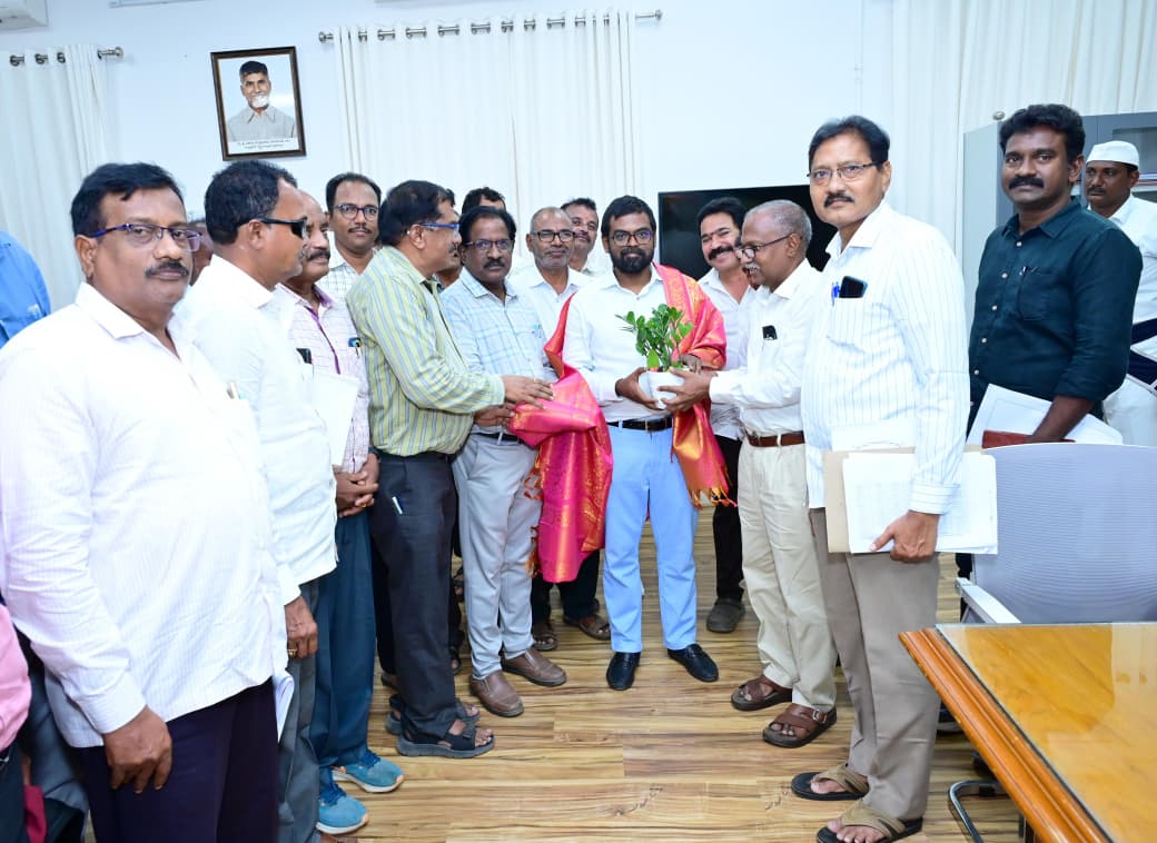 దేశవ్యాప్త గుర్తింపు పొందిన కృష్ణా జిల్లా కలెక్టర్ డీకే బాలాజీ