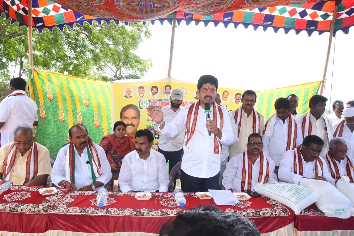 రైతాంగ అభ్యున్నతే ప్రభుత్వ లక్ష్యం – మంత్రి కొల్లు రవీంద్ర