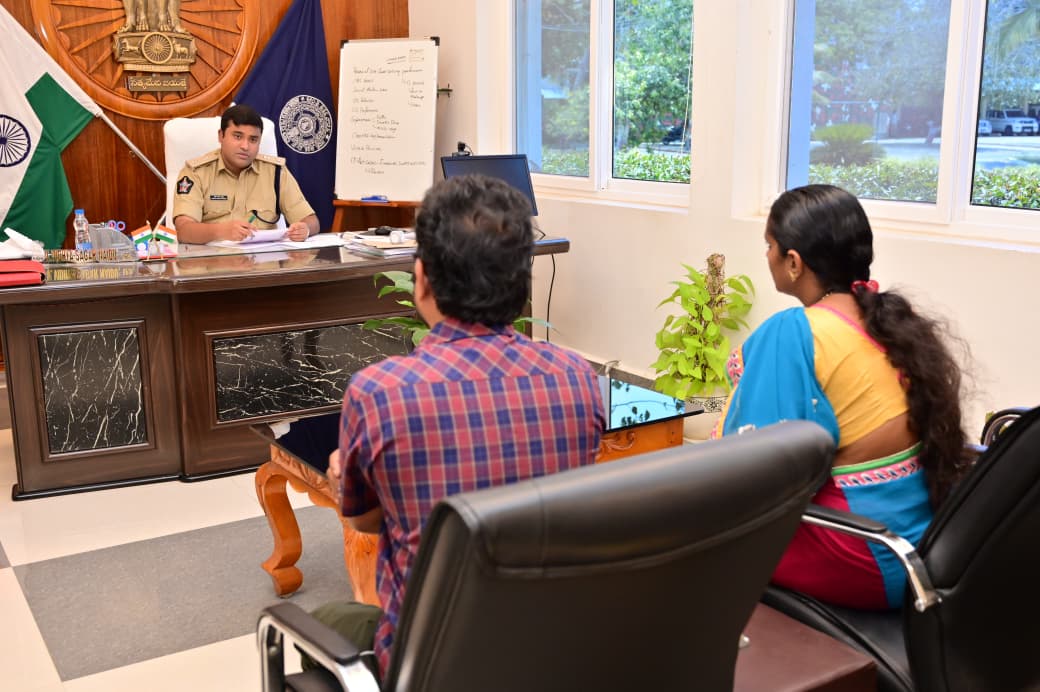 ప్రజా సమస్యలను చట్ట పరిధిలో పూర్తి విచారణ జరిపి పరిష్కారం అందించే లక్ష్యంతో “మీకోసం” కార్యక్రమ నిర్వహణ – జిల్లా ఎస్పీ వి.విద్యాసాగర్ నాయుడు
