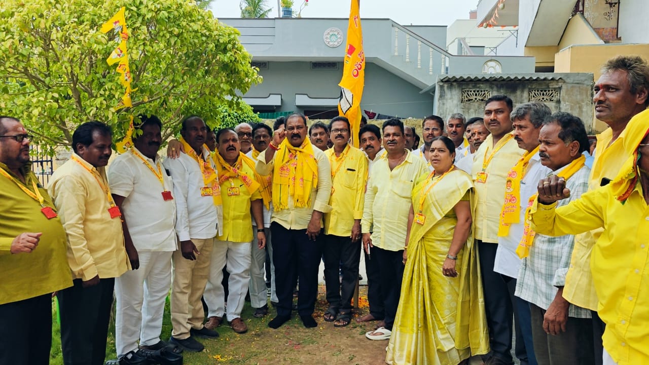 అంగరంగ వైభవంగా మహానాడు తొలి రోజు వేడుకలు