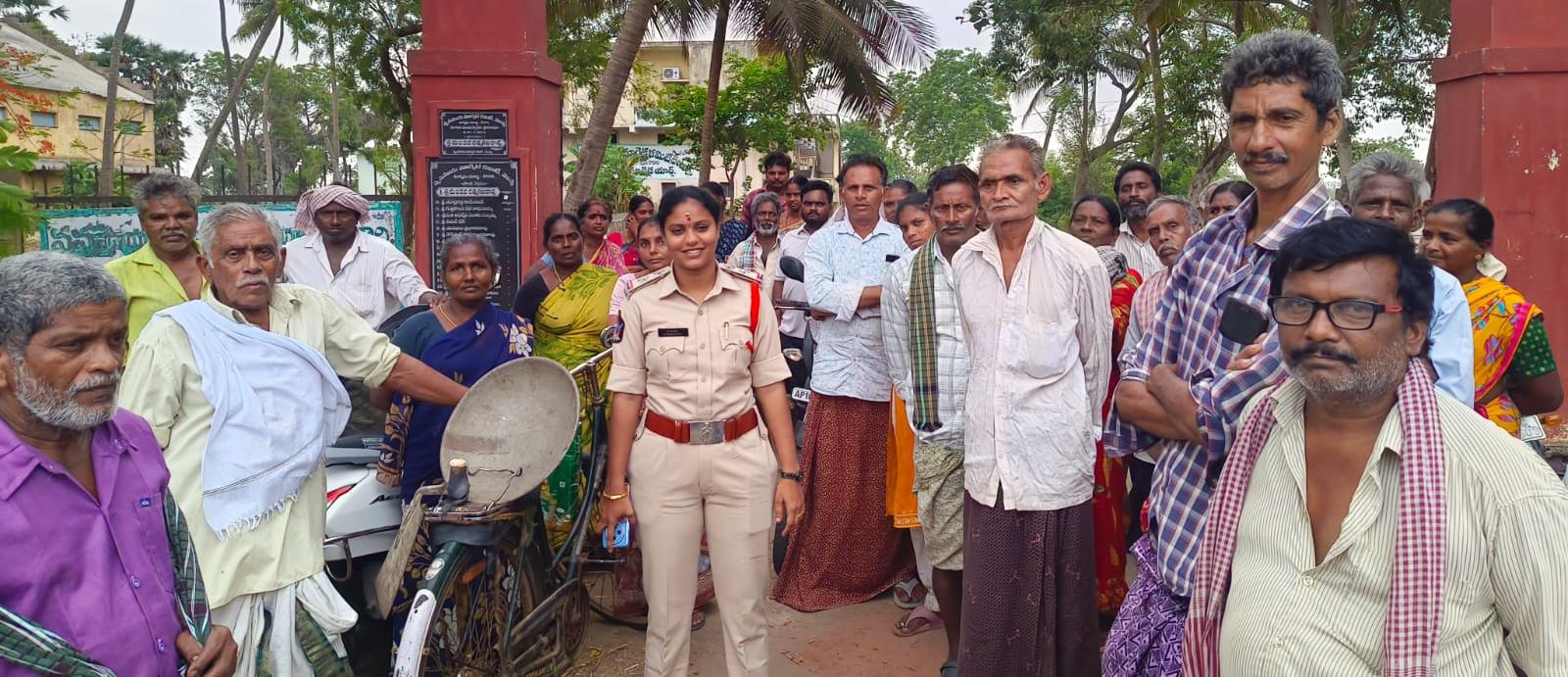 చట్టాల పై ప్రజలకు అవగాహన కల్పించేందుకే జన చైతన్యం- ఎస్ఐ వేమన చందన