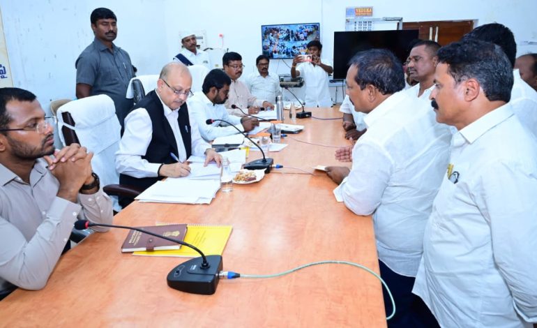 స్థానిక సంస్థల్లో బీసీల రాజకీయ ప్రాతినిధ్యంపై అభిప్రాయాలు స్వీకరించిన అంకిత (డెడికేటెడ్) కమిషన్ చైర్మన్ విశ్రాంత ఐఏఎస్ అధికారి రాజీవ్ రంజన్ మిశ్రా