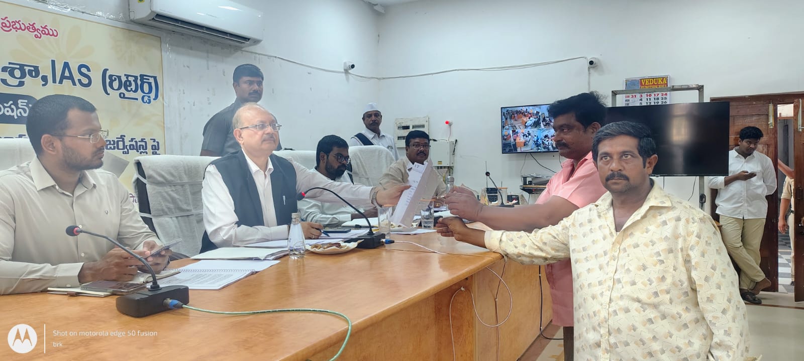 వడ్డెరల సమస్యలను అంకిత కమిషన్ దృష్టికి తీసుకెళ్లిన వేముల దుర్గారావు