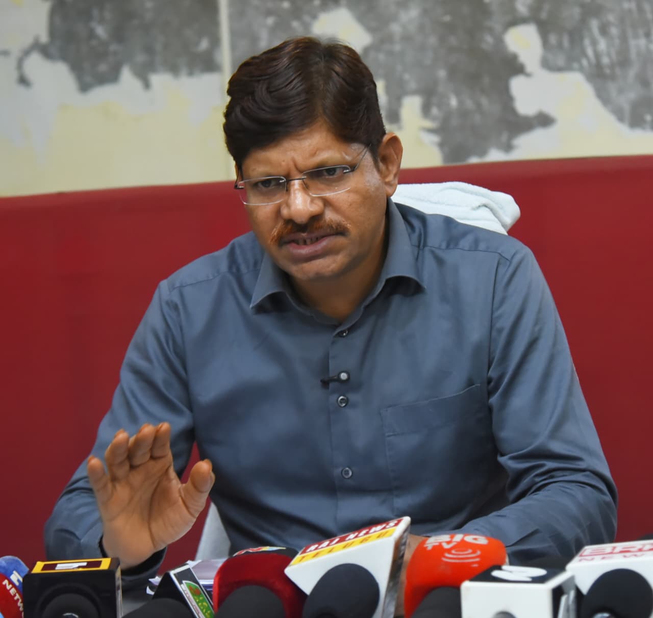 ప్రత్యేక సమగ్ర సవరణ (స్పెషల్ ఇంటెన్సివ్ రివిజన్ – సర్) 2026 కార్యక్రమాన్ని విజయవంతం చేయండి: ఆర్‌డీవో సాంబశివరావు