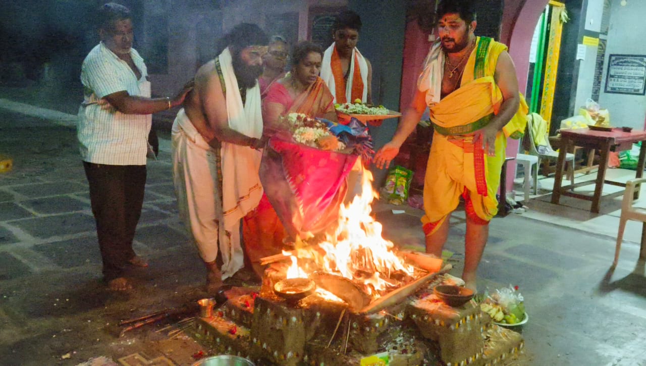 భక్తిశ్రద్ధలతో ముగిసిన చండీ సహిత రుద్ర హోమ పూర్ణాహుతి