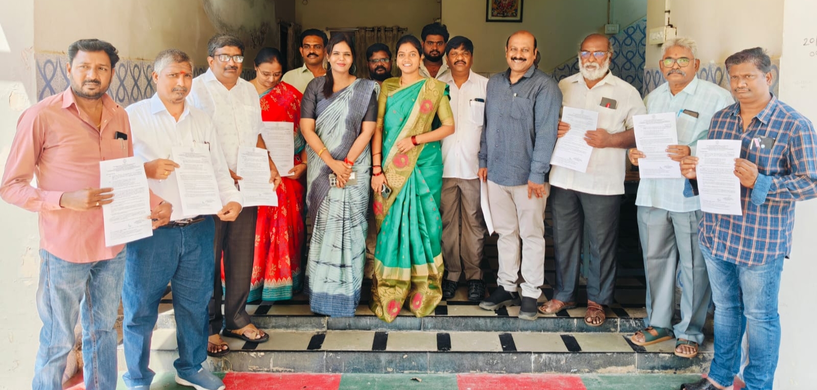జిల్లా పరిషత్ పలువురు ఉద్యోగులకు పదోన్నతులు