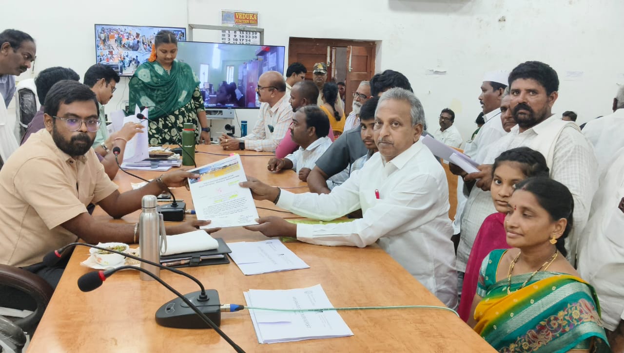 మడ అడవులను కాపాడండి – కలెక్టర్ కు ఫిర్యాదు