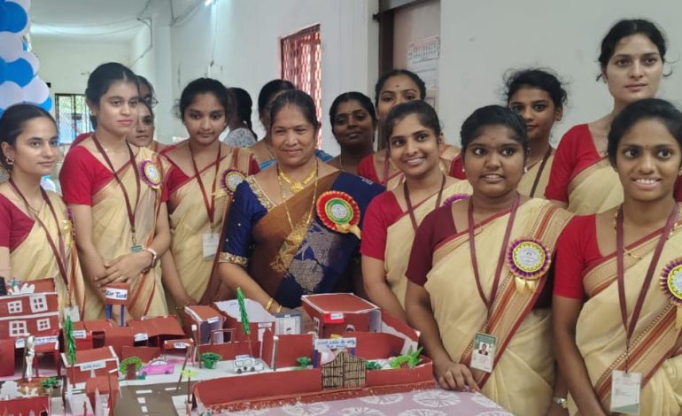 ఆకట్టుకున్న బిఎస్సి నర్సింగ్ విద్యార్థుల ఎగ్జిబిషన్