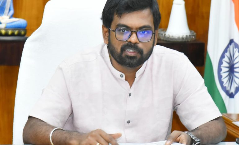 మచిలీపట్నం, ఉయ్యూరు పురపాలక సంఘాలకు స్వచ్ఛాంధ్ర కార్పొరేషన్ అవార్డులు