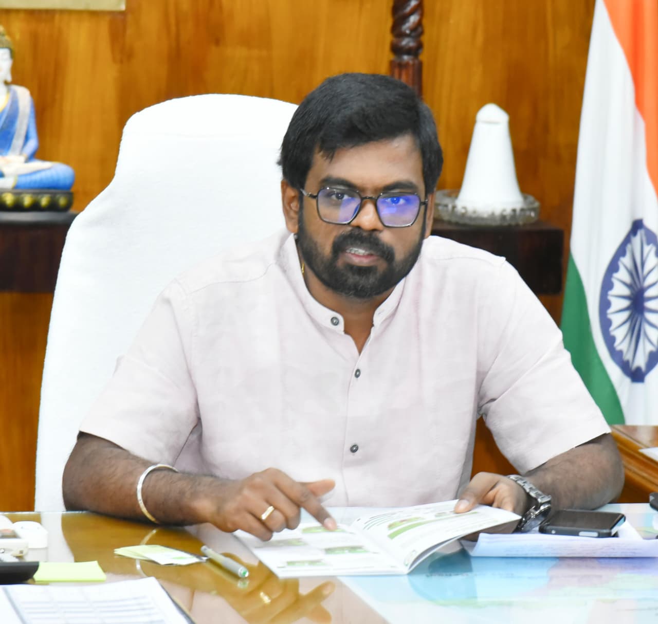 మచిలీపట్నం, ఉయ్యూరు పురపాలక సంఘాలకు స్వచ్ఛాంధ్ర కార్పొరేషన్ అవార్డులు