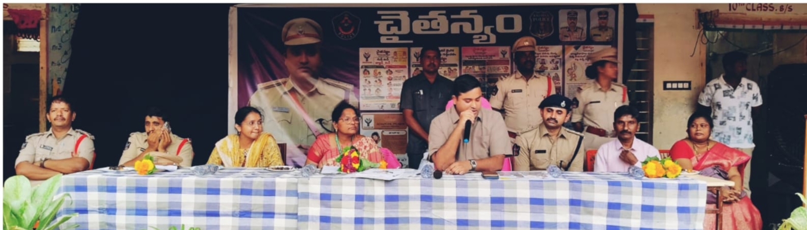 బాలికలు చట్టాలపై అవగాహన కలిగి ఉండాలి: జిల్లా ఎస్పీ విద్యాసాగర్ నాయుడు