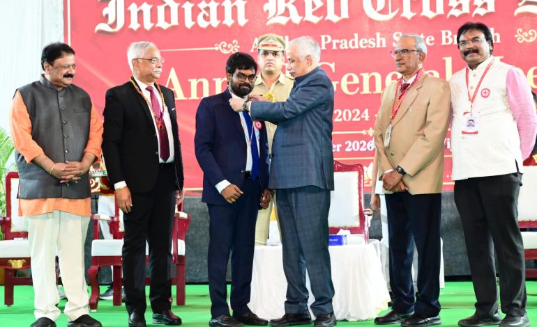 కృష్ణా జిల్లా కలెక్టర్ డీకే బాలాజీకి వరుసగా రెండోసారి ‘రెడ్ క్రాస్ సేవా స్వర్ణ పతకం’
