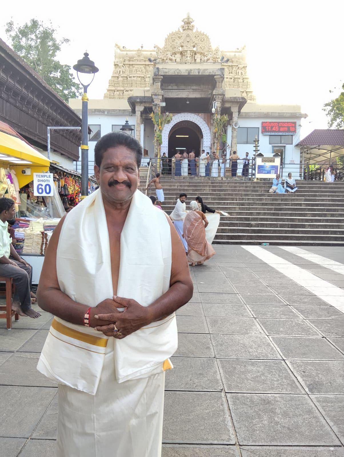 పవన్ కళ్యాణ్ త్వరగా కోలుకోవాలని శ్రీ అనంత పద్మనాభస్వామి ఆలయంలో ప్రత్యేక పూజలు